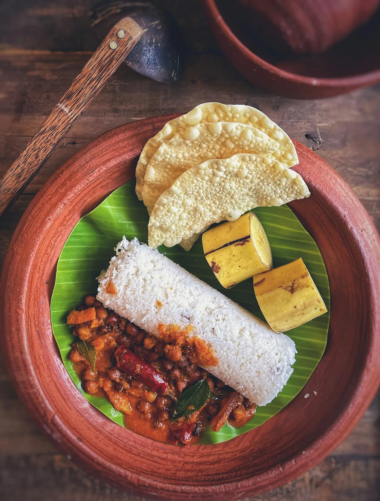 Traditional Sri Lankan breakfast spread with string hoppers, sambol and curry - the type of food taught at Ella Spice Garden cooking class